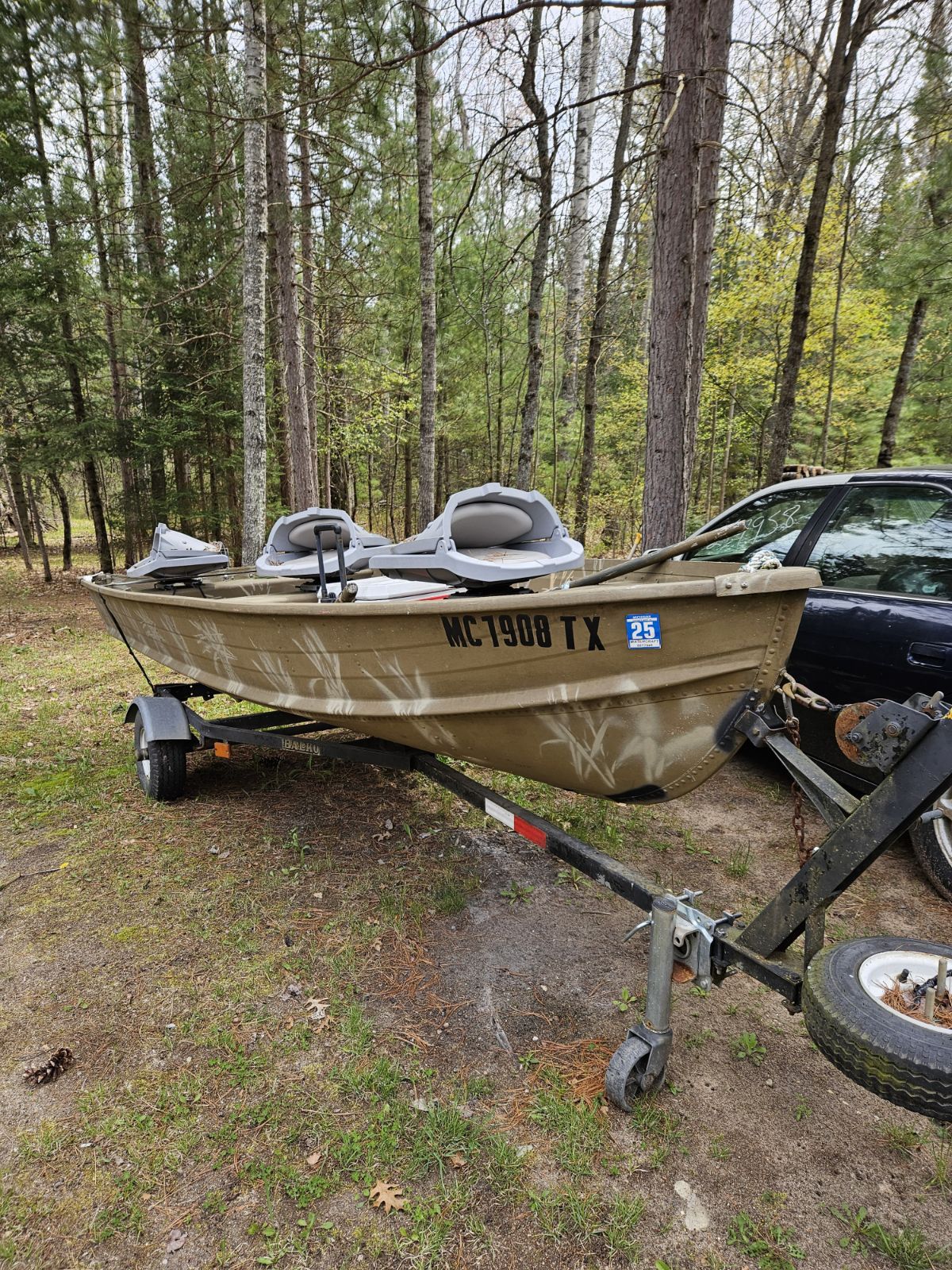 V Bottom 16ft Fishing Boat +Gas Motor