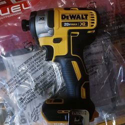 DEWALT 20V XR IMPACT DRIVER 