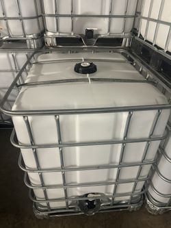275 Gallon Tote With Cage. Food Grade. Cleaned.