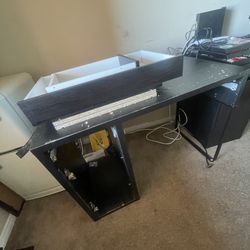 Free Dark Wooden desk