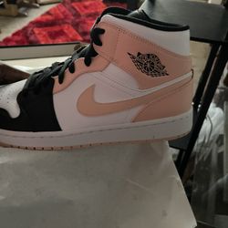 Deadstock Completely Brand New, Authentic 