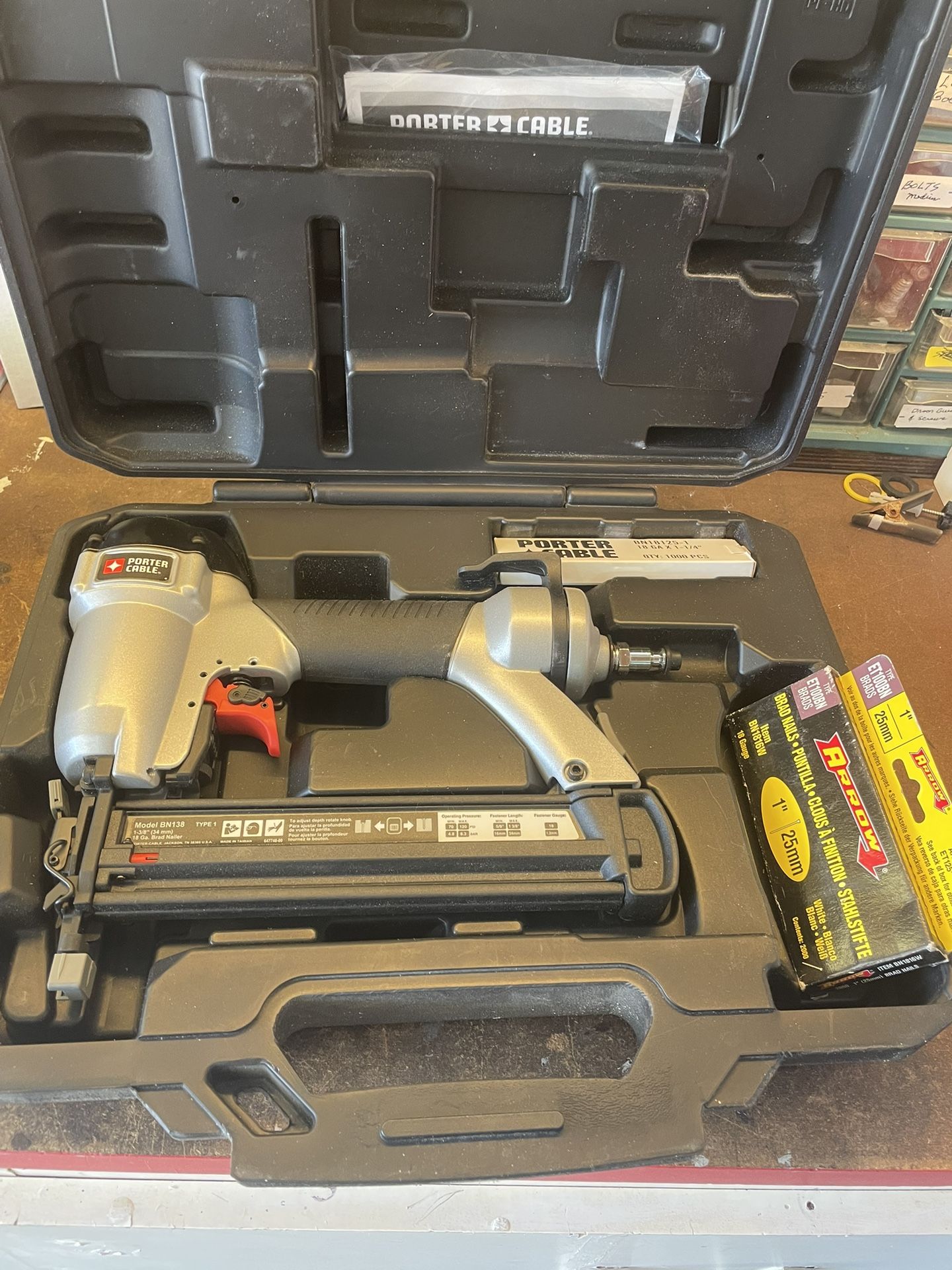 PORTER CABLE NAIL GUN