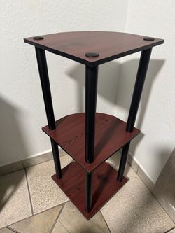 Corner Shelf / Corner Table