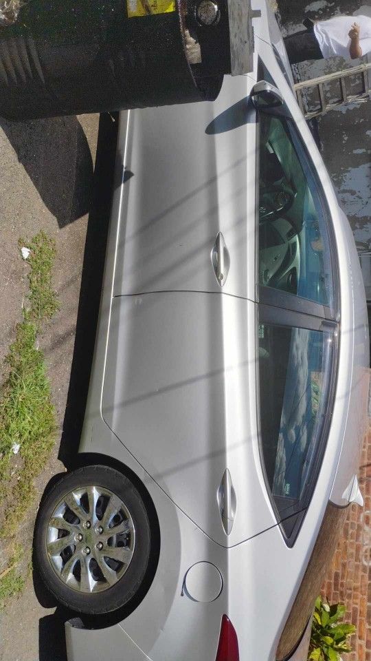 2015 HYUNDAI ELANTRA FOR PARTS , GOOD ENGINE AND TRANSMISSION