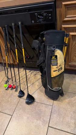 Rare Left handed kids golf clubs set age 5-8 with bag