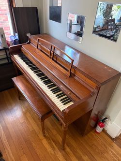 Gulbransen upright piano