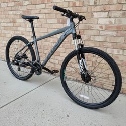 NEW 17" MEDIUM FUJI NEVADA 27.5 1.9 DISC MATTE GRAPHITE 21 SPEED HARDTAIL MTB MTN MOUNTAIN BIKE