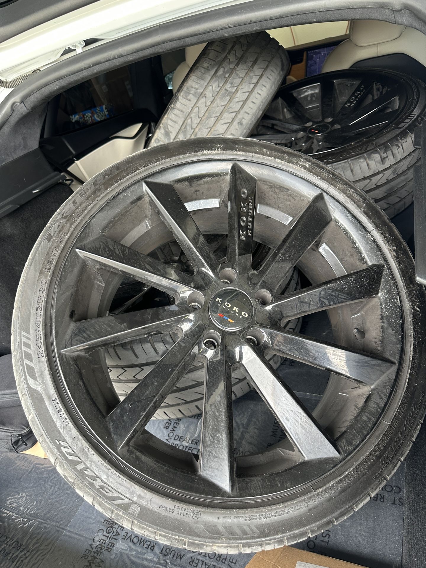Koko Kuture Gloss Black Wheels 20 Inch With Tires Set Of 4.