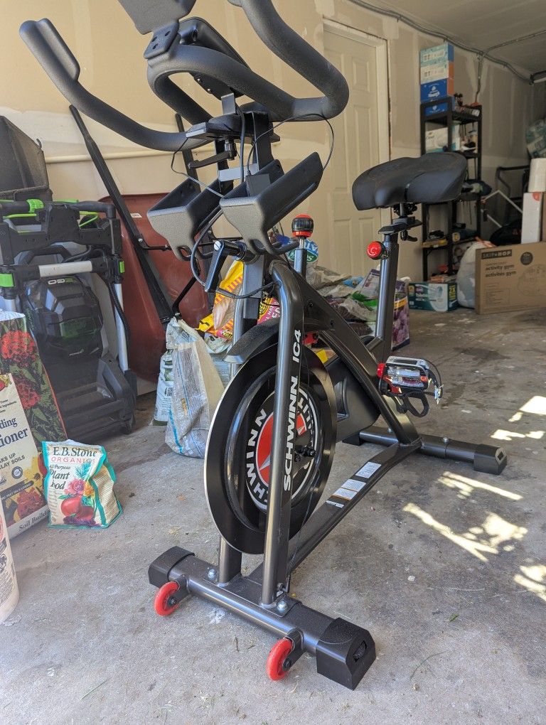 Used Schwinn IC4 Exercise Bike