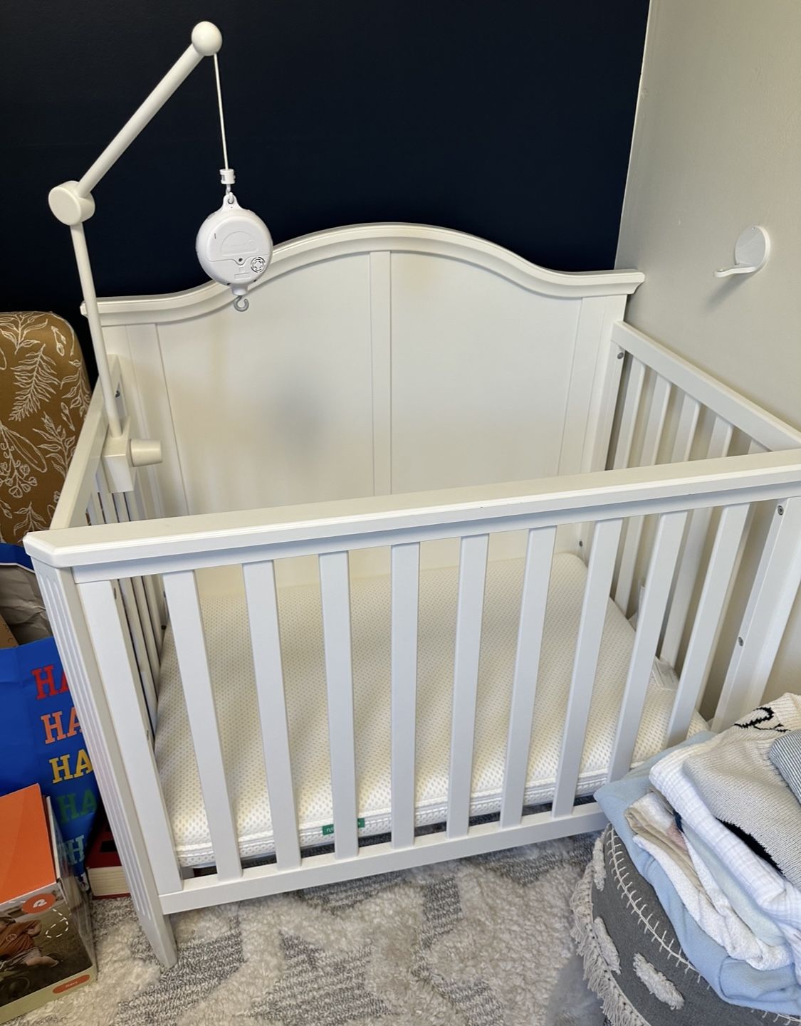 Mini Crib & Newton Breathable Mattress