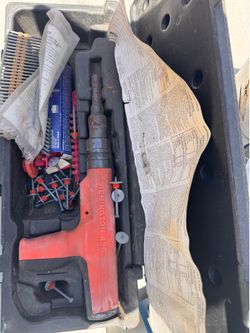 Nail gun