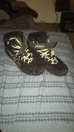 Asics aggressor sale cheap
