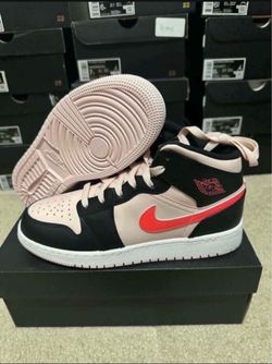 Nike Air Jordan 1 co Mid GS Black Crimson 554725-604 Size 6Y Brand New