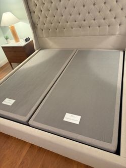 Tempurpedic king box spring NOT including bed frame