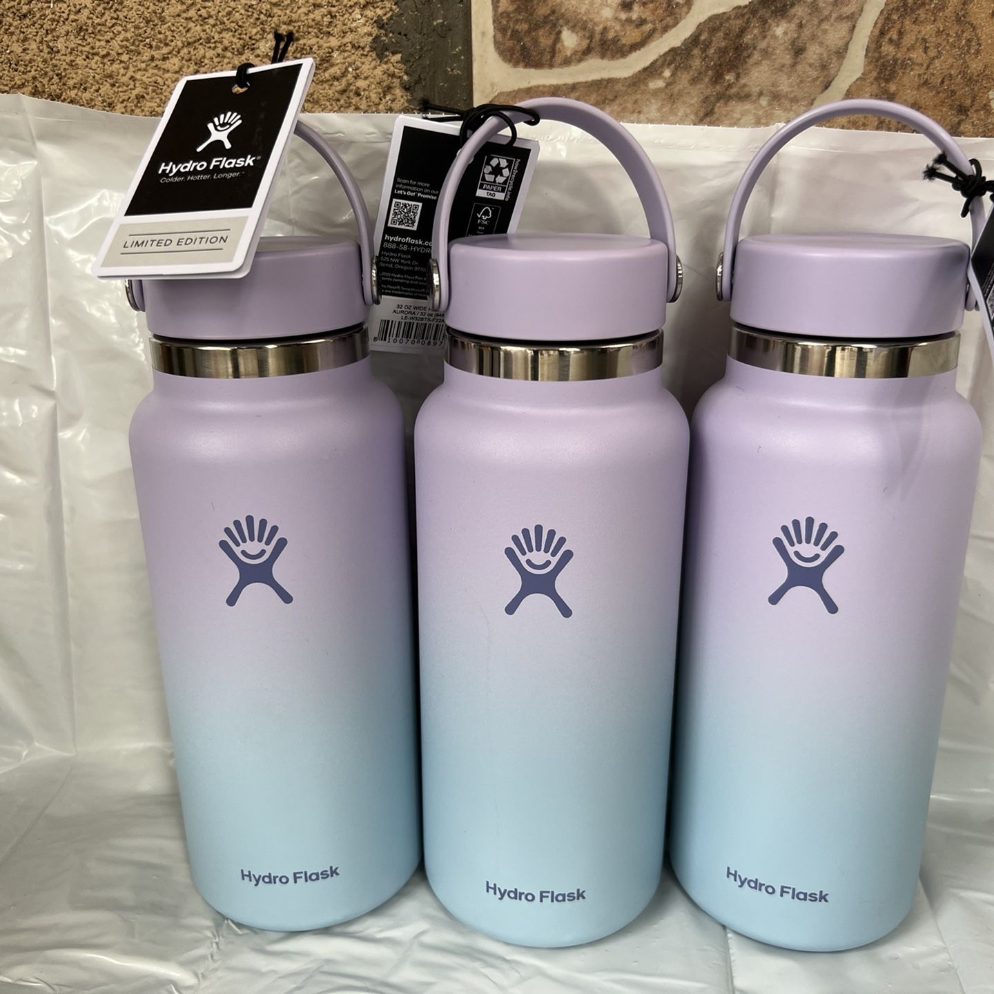 Hydro Flask Water Battle Colder Hotter Longer Green 32oz Wide Mouth 2  Straps for Sale in Santa Ana, CA - OfferUp