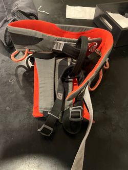 Rock climbing harness