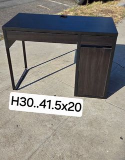 Small Desk Dark Brown