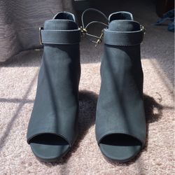 Size 7 High Heeled Booties 