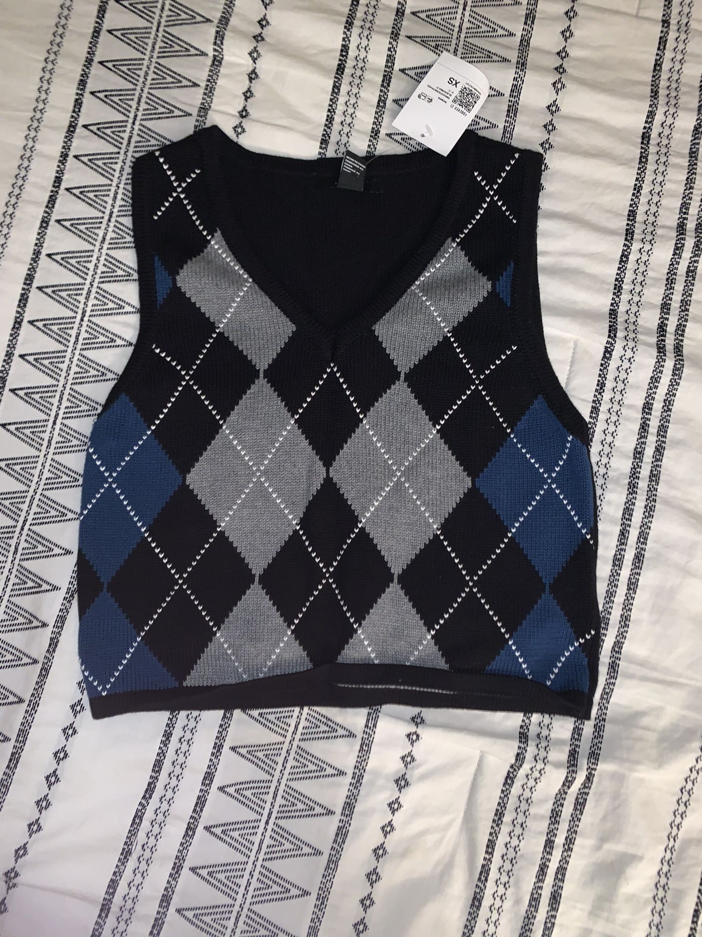 New! XS Forever 21 Argyle Sweater Vest
