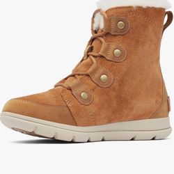 Women’s Winter Boots Size 7