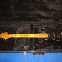 Squier Classic Vibe ’70s Stratocaster HSS – Black/Maple – Mint / Unplayed – With Case – $400
