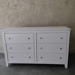 SIX DRAWERS DRESSER 