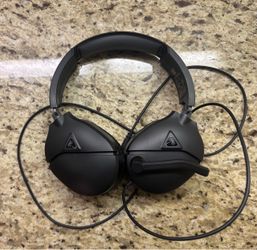 Turtle Beach Recon 70 head phones