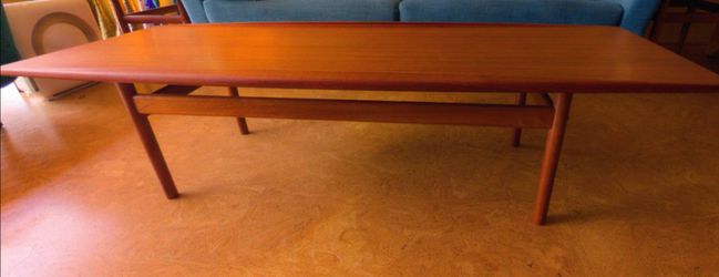 1960's Grete Jalk for Poul Jeppesen "Surfboard" Coffee Table with Matching End Tables by Glostrup Mobel fabrik