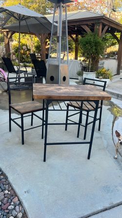 Bistro set exellent condition New in the house only