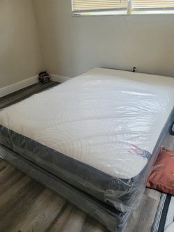 NEW FULL-SIZE MATTRESS AND BOX SPRING 💤