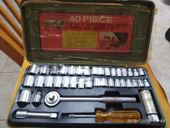 40 piece Ludell 1/4" & 3/8" Drive SAE/ Metric Combination Sockets set.