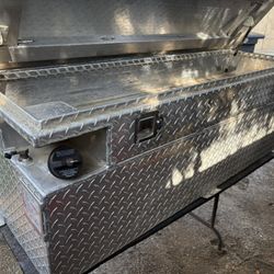 Auxiliary 60 Gallon Tank And Tool Box 