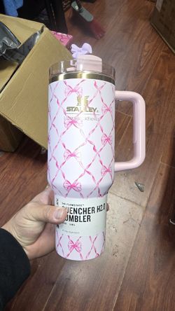 Stanley Cup 40oz  Bow Pink