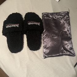 Balenciaga Black Slides 
