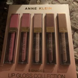 Lipstick /lipglosses 