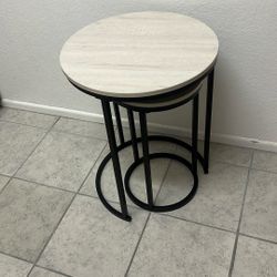 2-Piece Nesting Side Tables / End Tables