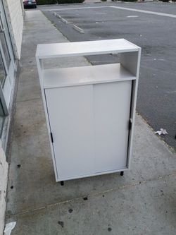 White cabinet