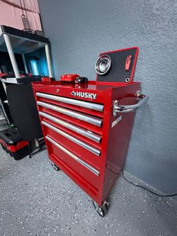 Husky tool box/caja de herramientas