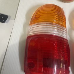 01-04 TOYOTA TACOMA Left Driver Side TAIL LAMP LENS BRAKE LIGHT COVER OEM