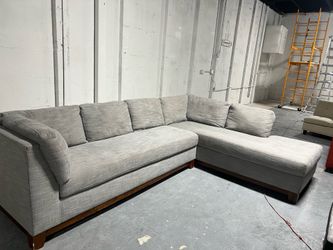 SECTIONAL COUCH SOFA