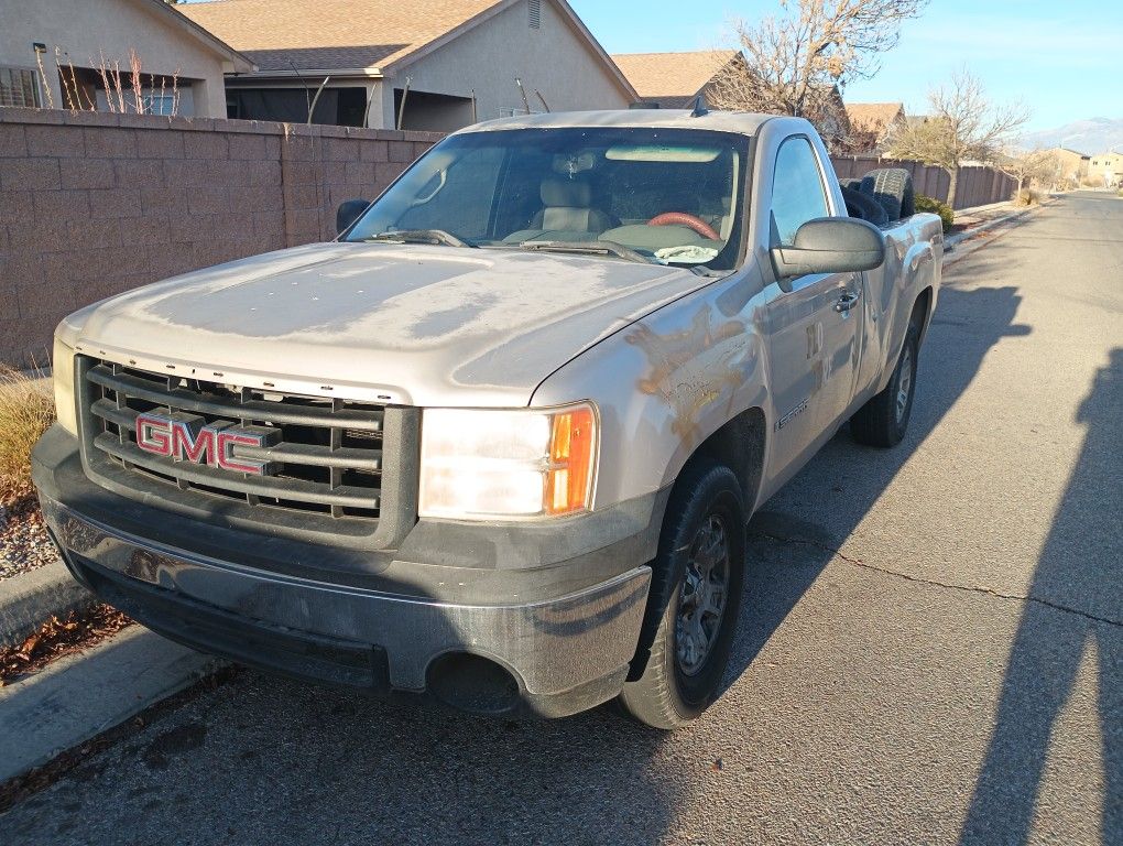 Serving Truck With Compressor And Tool Box