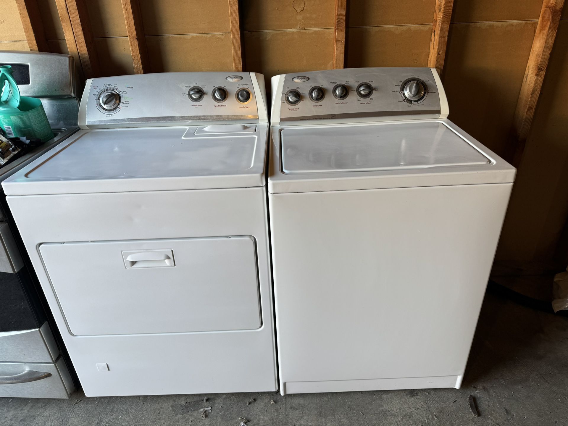 Washer And Gas dryer Brand Whirlpool 