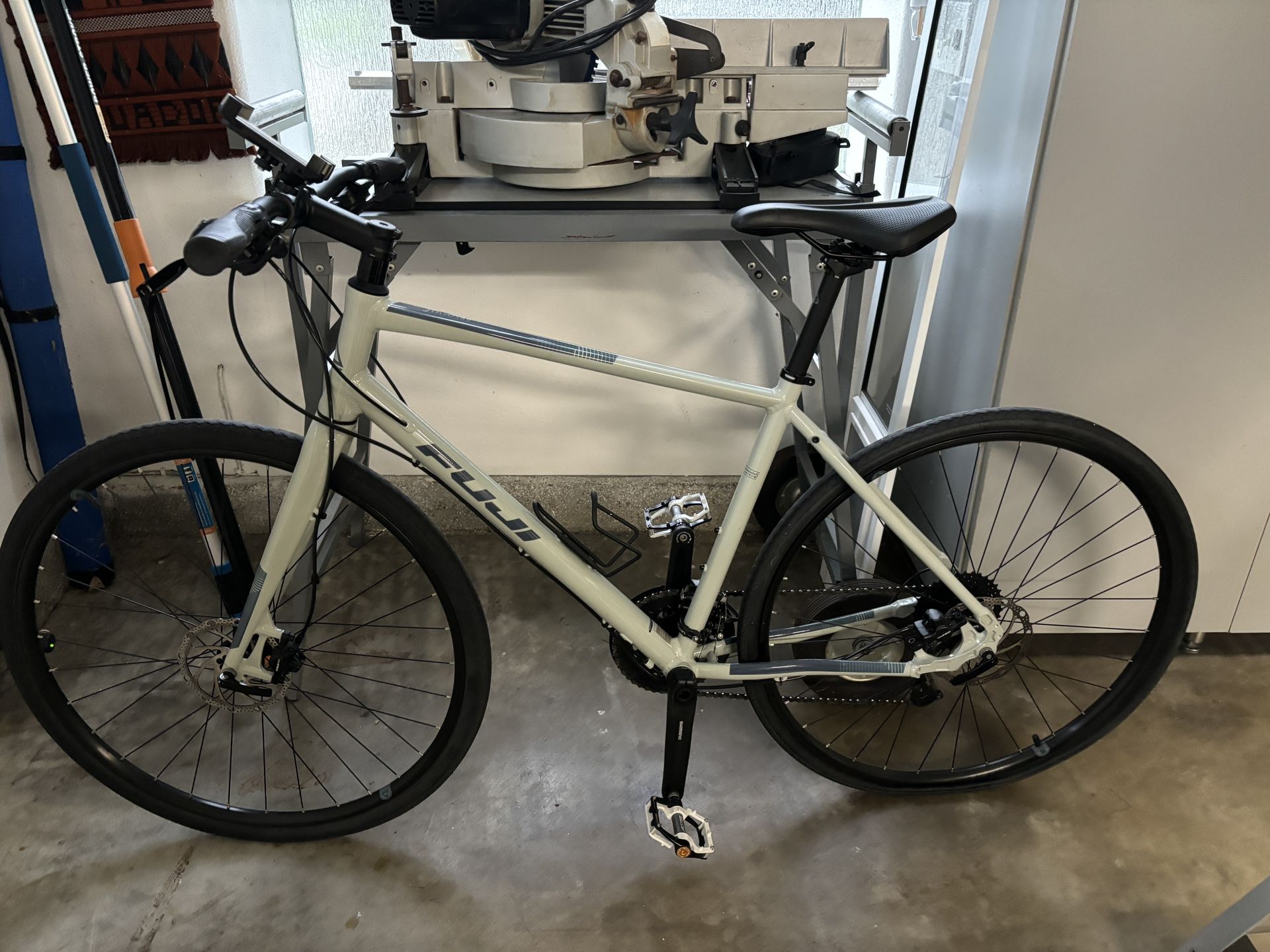 Fuji Absolute 1.7 (19in Frame)