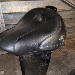 02 And Up  New Harley Davidson Heritage Softail Seat 