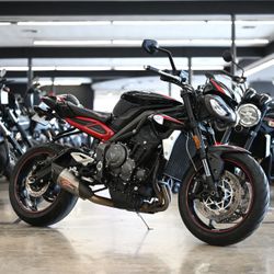 2020 TRIUMPH STREET TRIPLE R