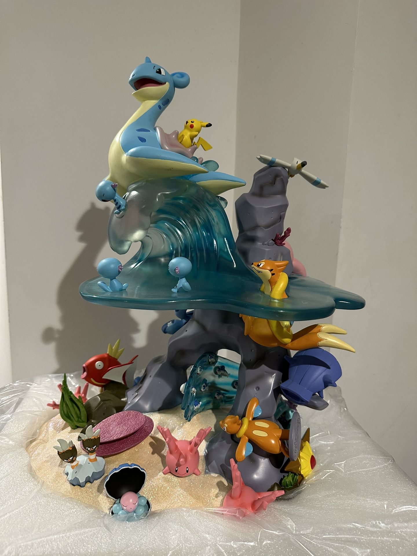 Pokemon Ocean of Friendship Collectible Figure (Brand New)