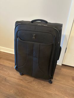 Travelpro Softside 28” Black Suitcase - $40 OBO