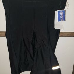 Reebok Athletic Shorts Size M NWT