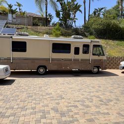 1989 Super Chief  ( Wiennabago) 