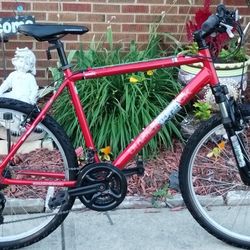 Like New 26 Diamondback Bike LG Frame Size Trigger Shifter Front Fork Suspension Ready To Ride Needs Nothing 